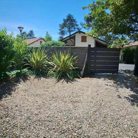 Detente Et Nature Maisonnette Conviviale Pour 6 Personnes Dans Un Village De Vacances * 居让梅斯特拉