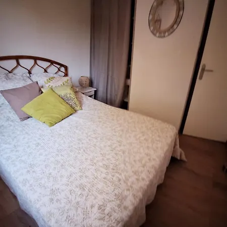 Detente Et Nature Maisonnette Conviviale Pour 6 Personnes Dans Un Village De Vacances